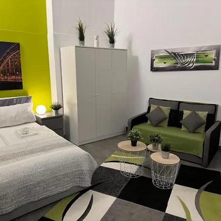 Moonlight - Neuwertige Naehe Altstadt-