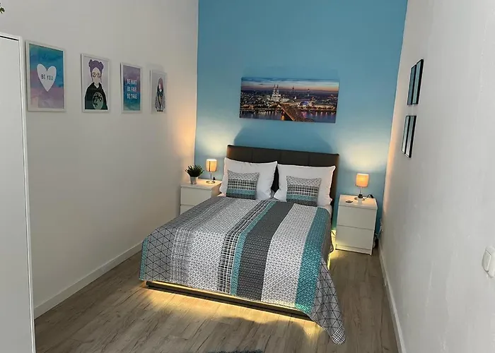 Moonlight - Neuwertige Naehe Altstadt- *